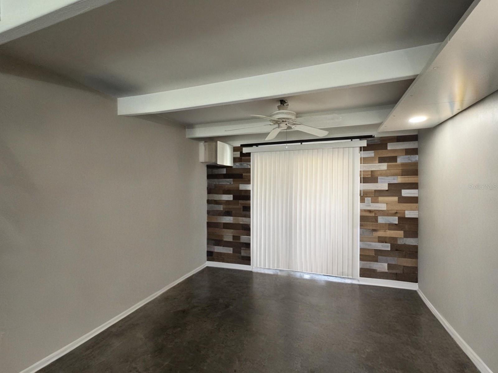 Image 2 of 10 For 2231 Club Circle 2231