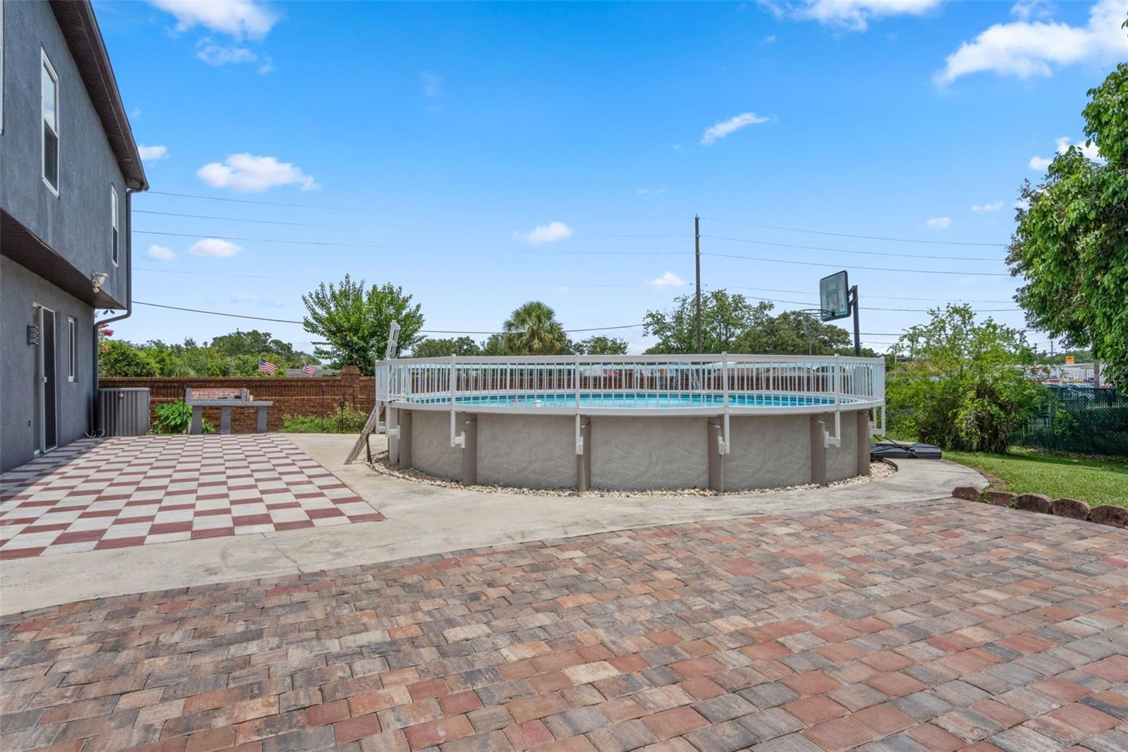 Image 43 of 55 For 470 Regal Downs Circle