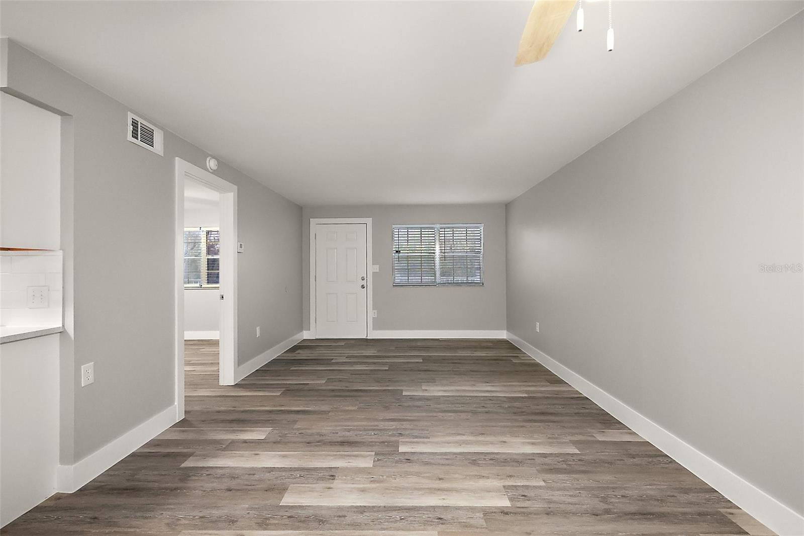 Image 11 of 25 For 420 Palmetto Street 5