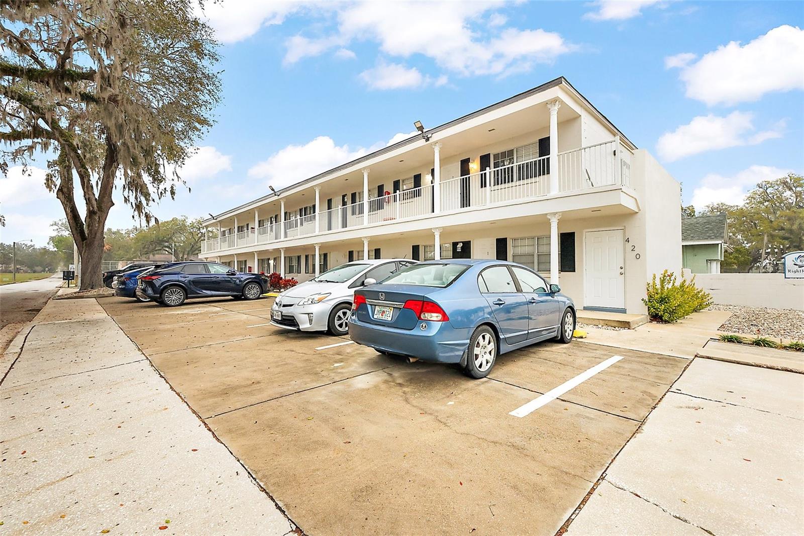 Image 2 of 25 For 420 Palmetto Street 5