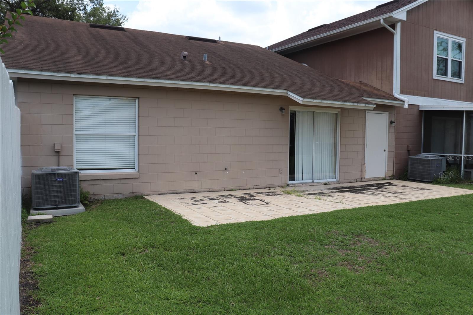 Image 22 of 26 For 1827 Blaine Terrace