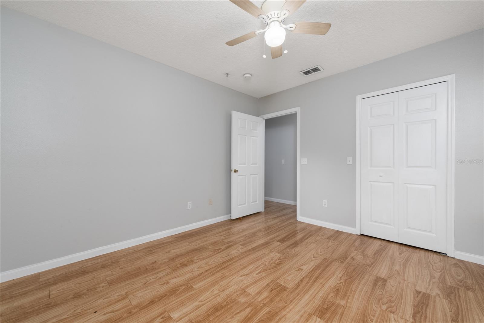Image 27 of 33 For 6560 Swissco Drive 31