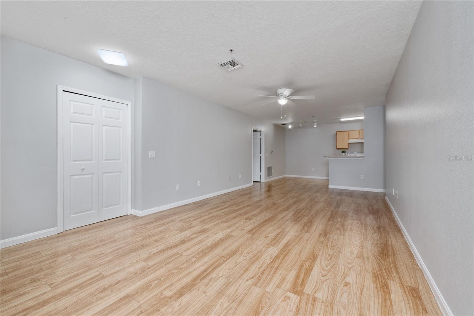 Image 7 of 33 For 6560 Swissco Drive 31