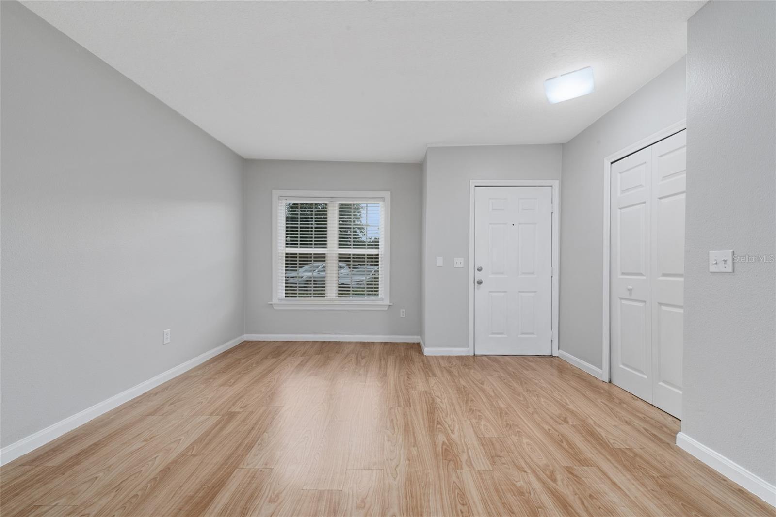 Image 8 of 33 For 6560 Swissco Drive 31