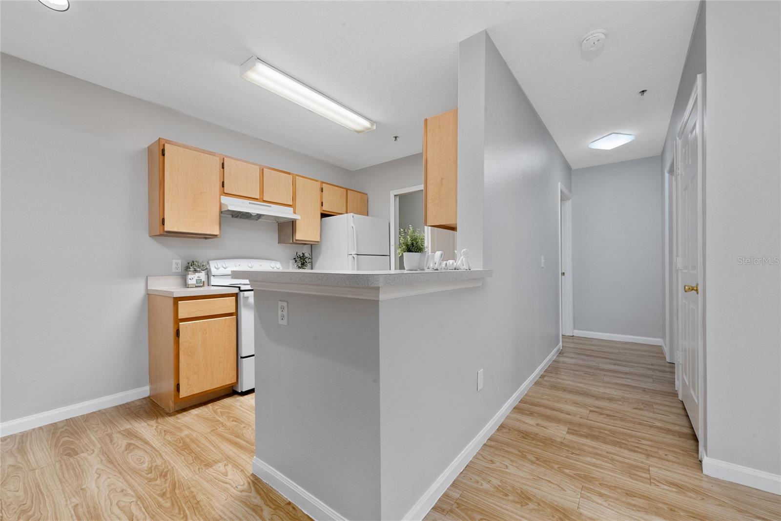 Image 9 of 33 For 6560 Swissco Drive 31