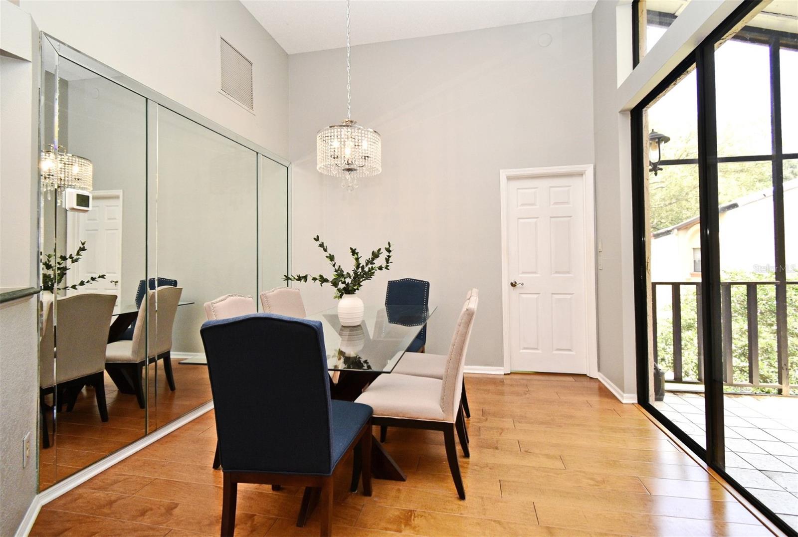 Image 12 of 47 For 2928 Lake Pineloch Boulevard Ge