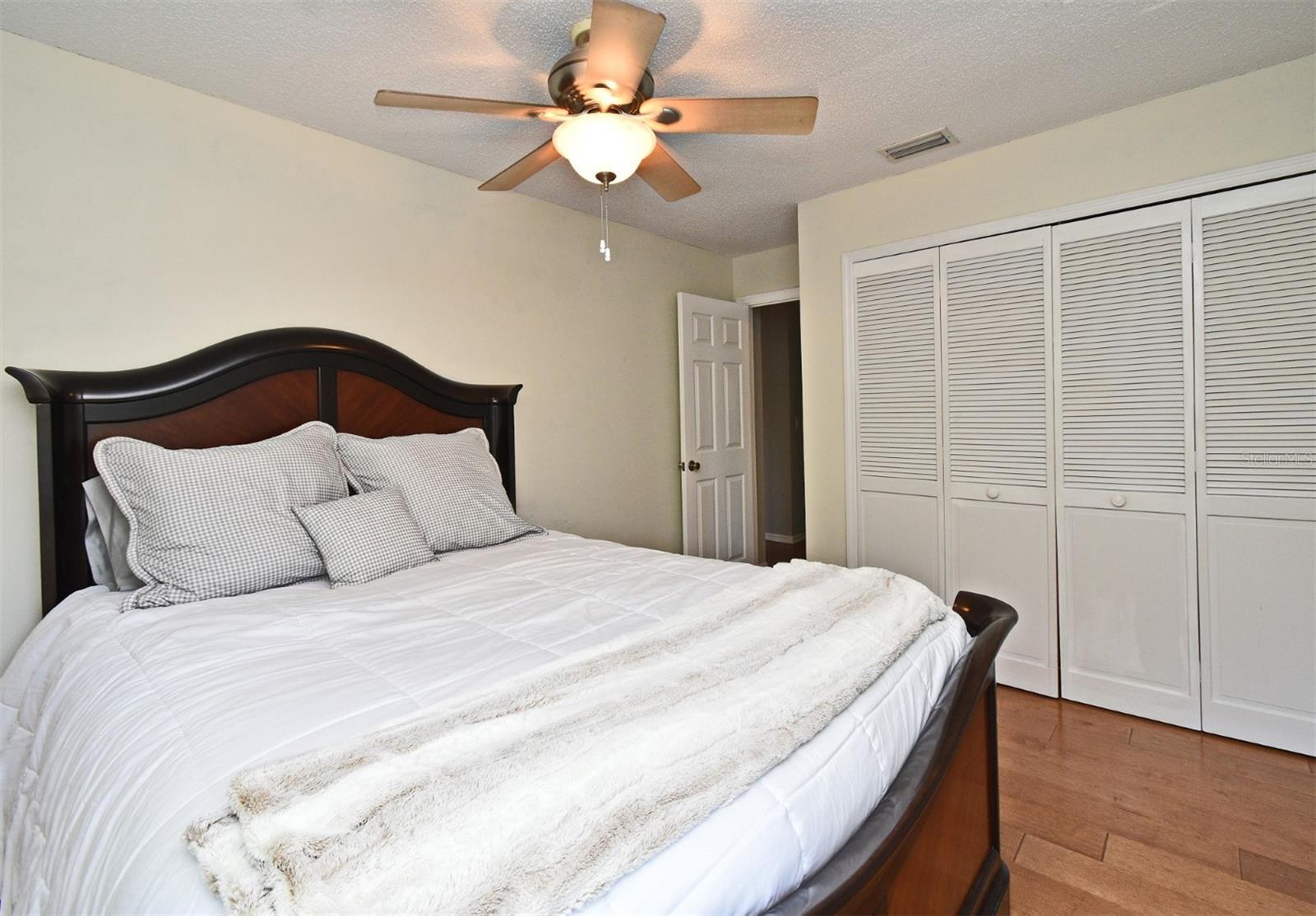 Image 25 of 47 For 2928 Lake Pineloch Boulevard Ge
