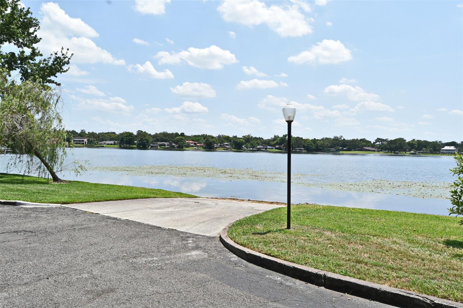 Image 37 of 47 For 2928 Lake Pineloch Boulevard Ge
