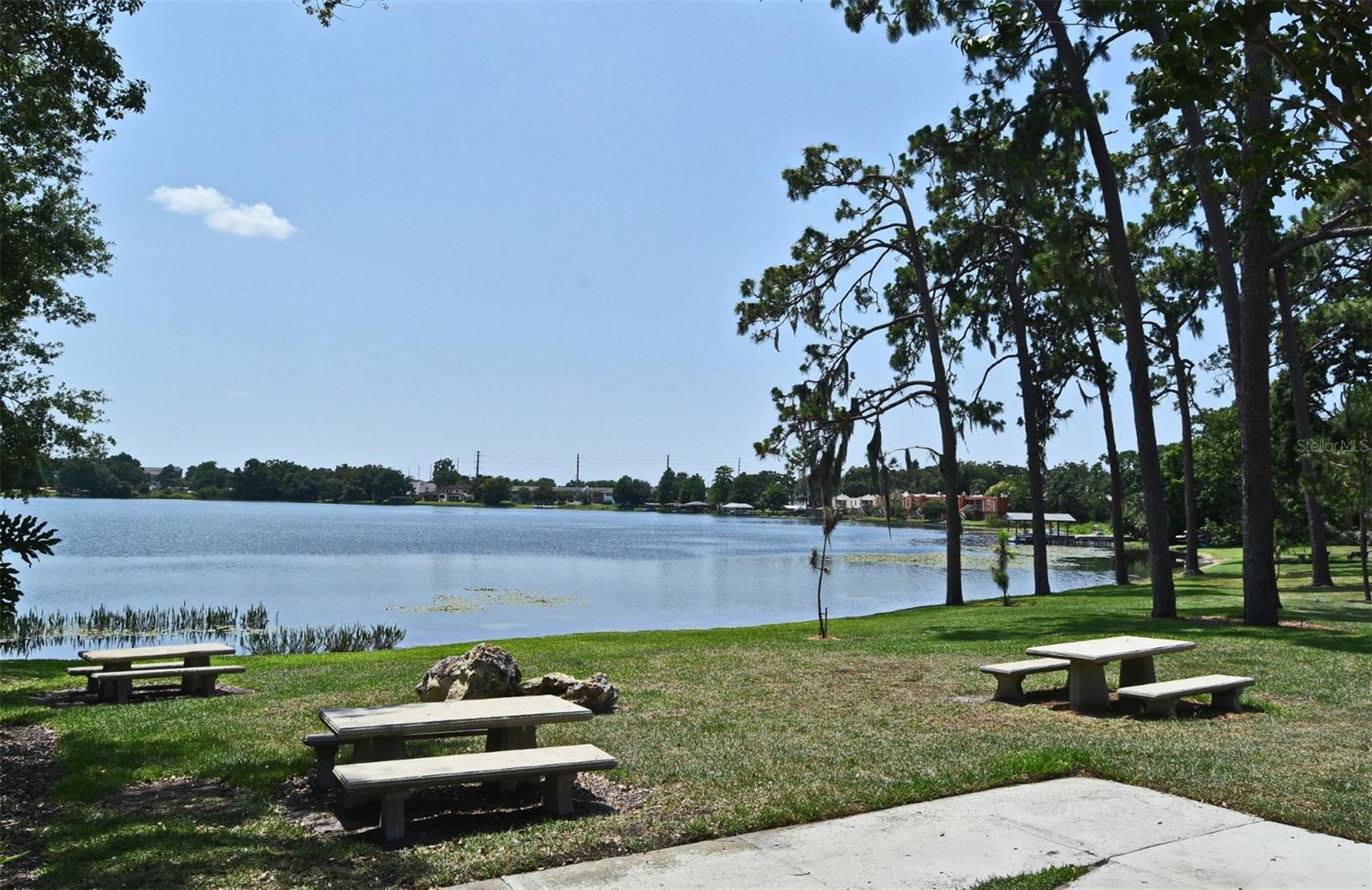 Image 41 of 47 For 2928 Lake Pineloch Boulevard Ge
