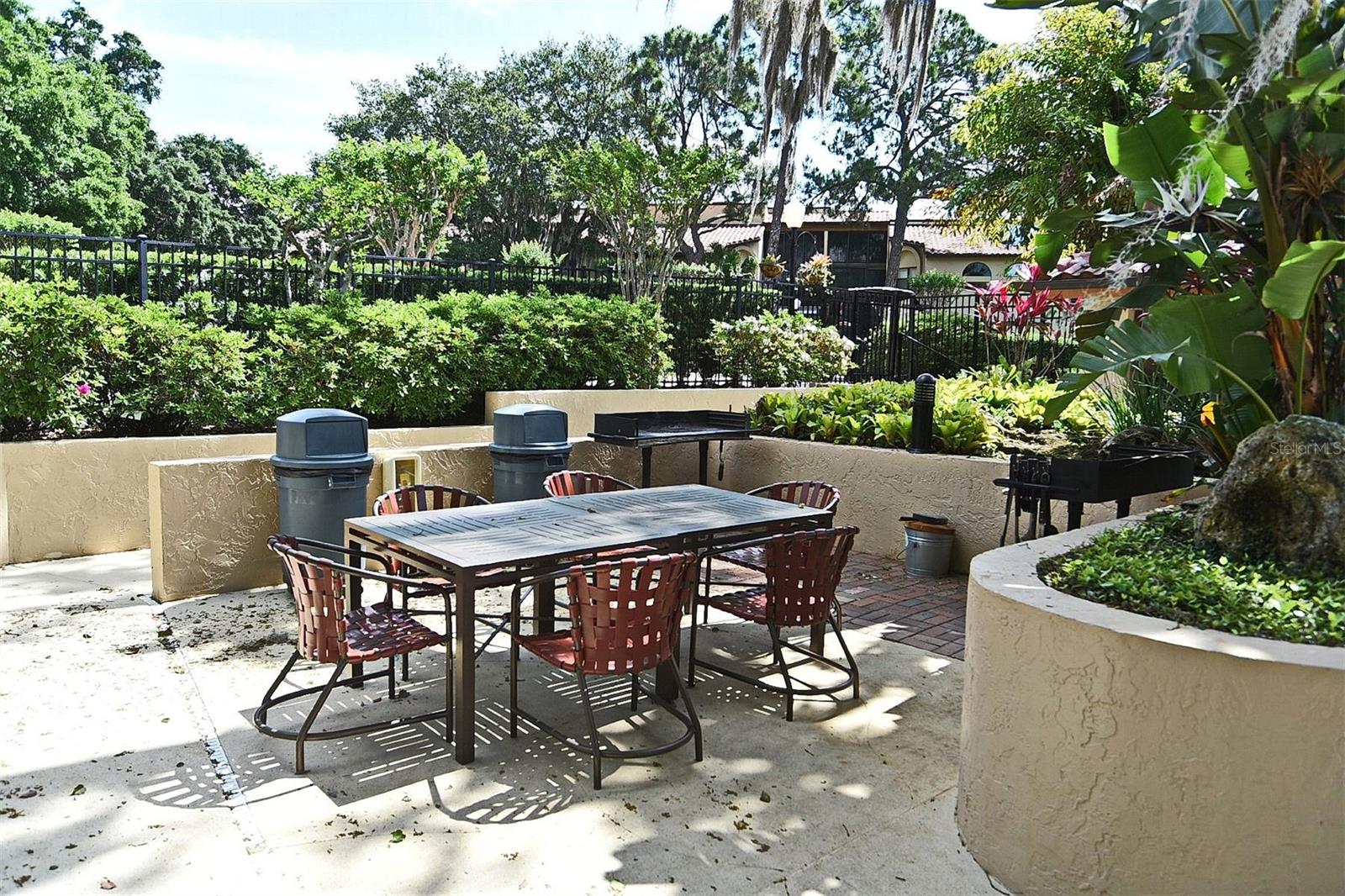 Image 42 of 47 For 2928 Lake Pineloch Boulevard Ge