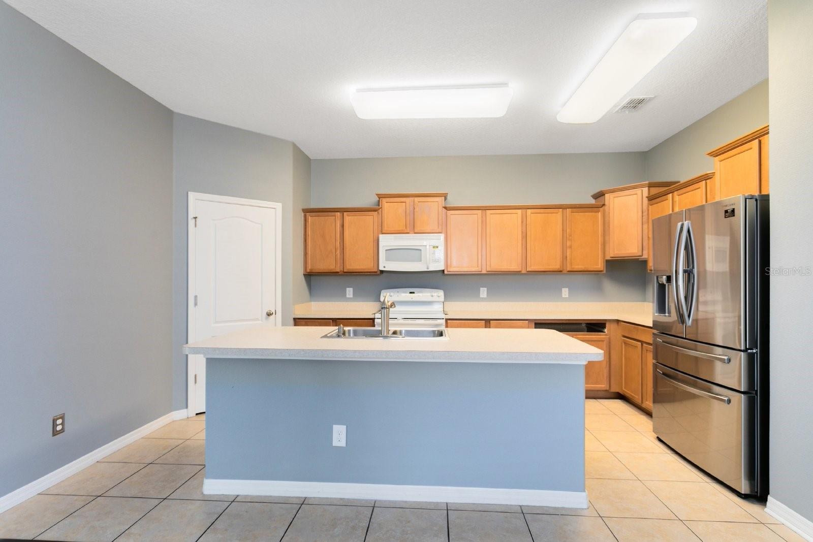 Image 3 of 22 For 2819 Youngford Street