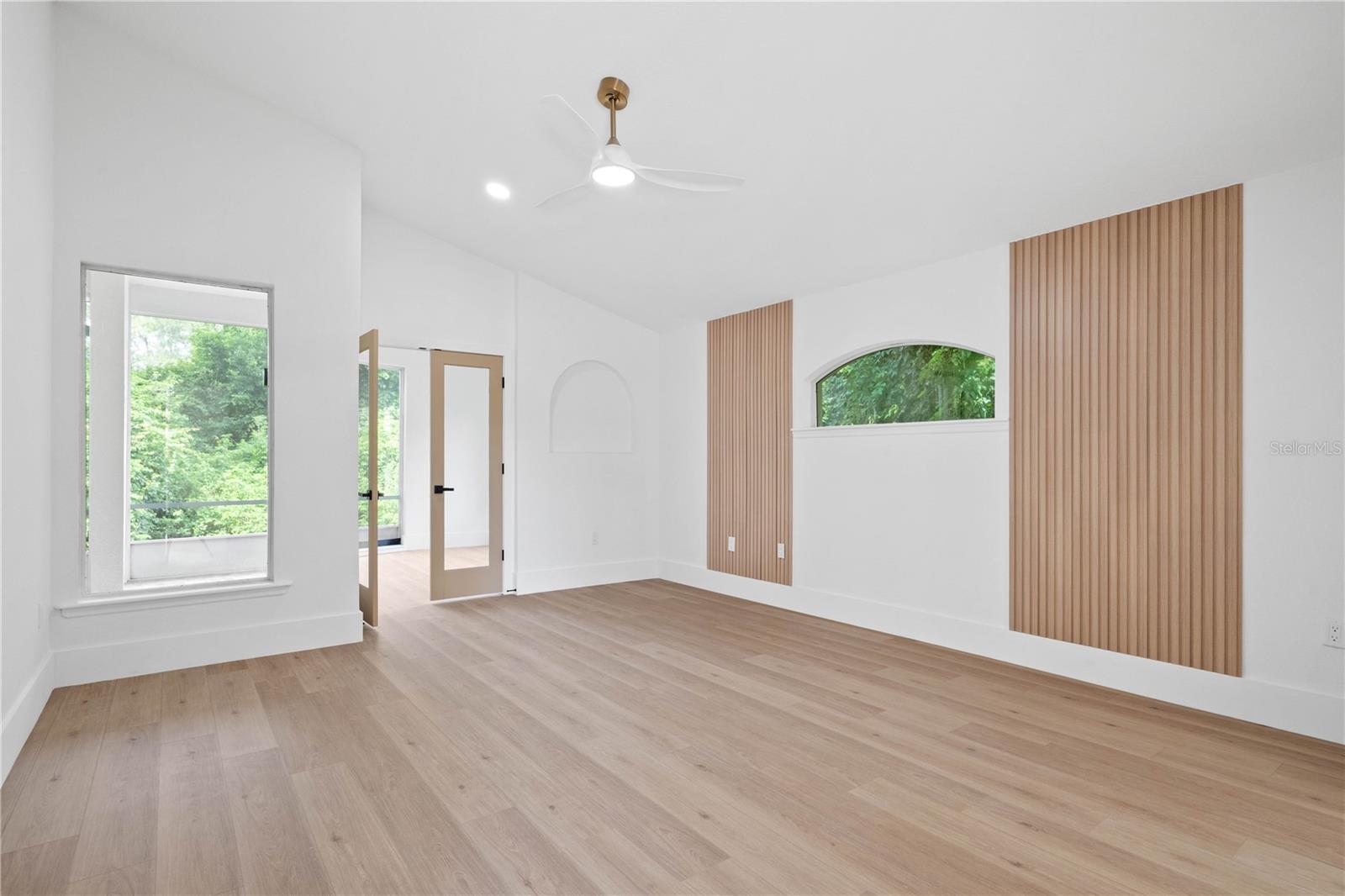 Image 17 of 44 For 388 Hampton Hills Court