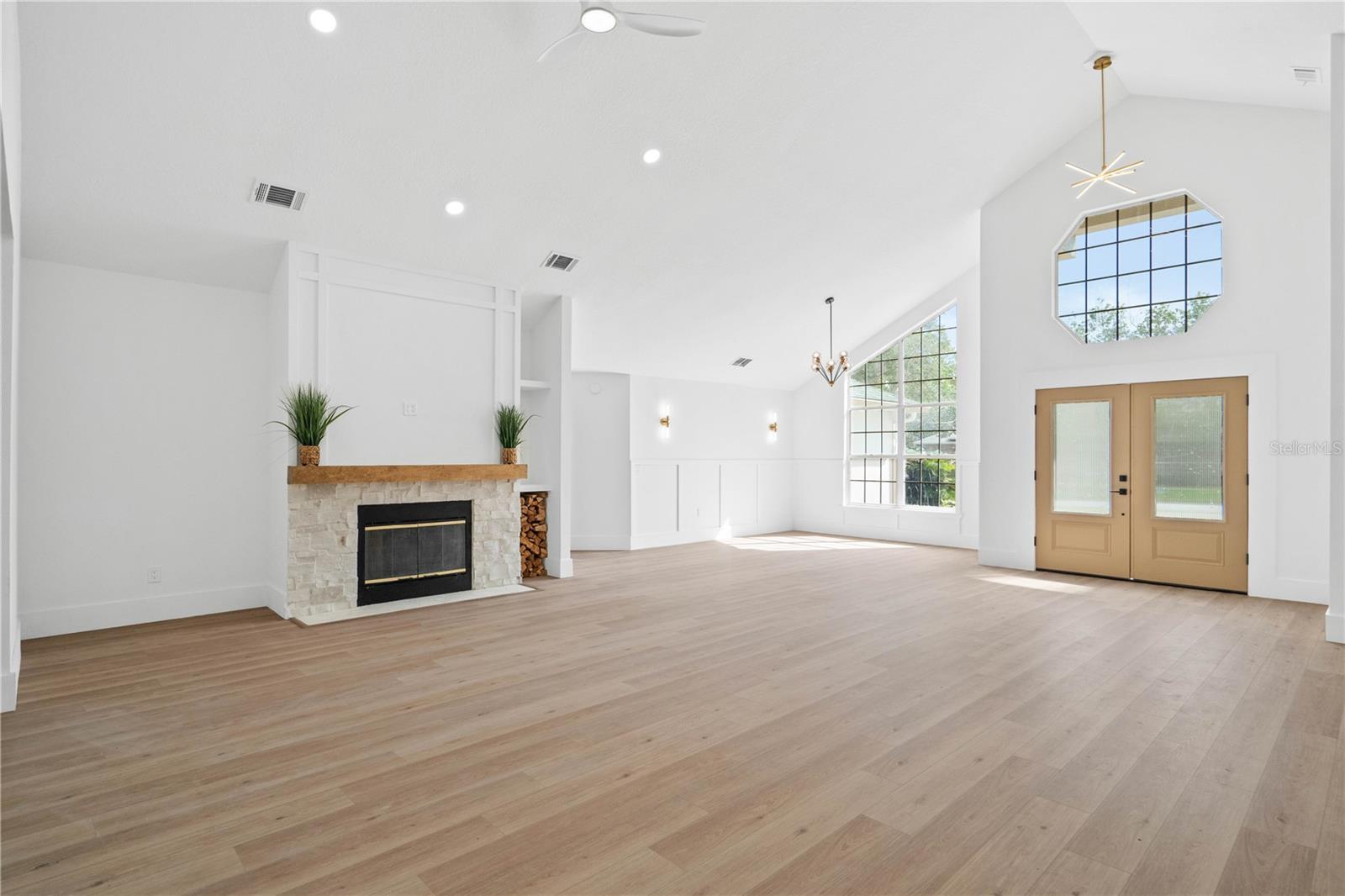 Image 6 of 44 For 388 Hampton Hills Court
