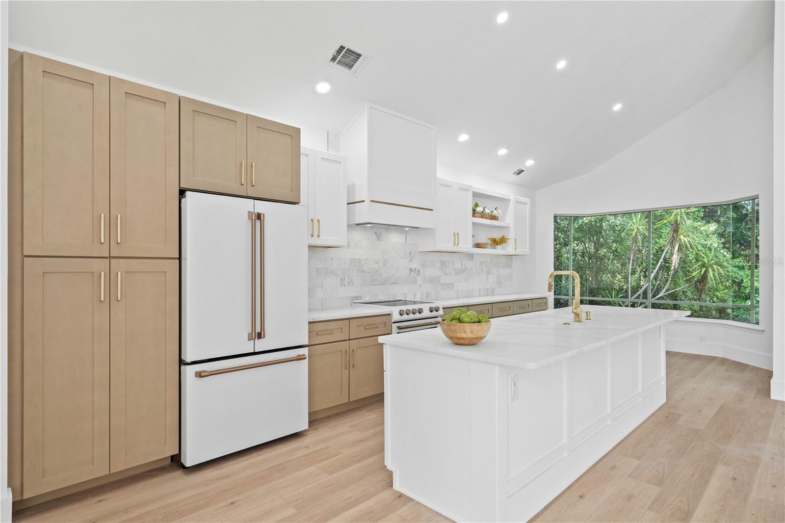 Image 9 of 44 For 388 Hampton Hills Court