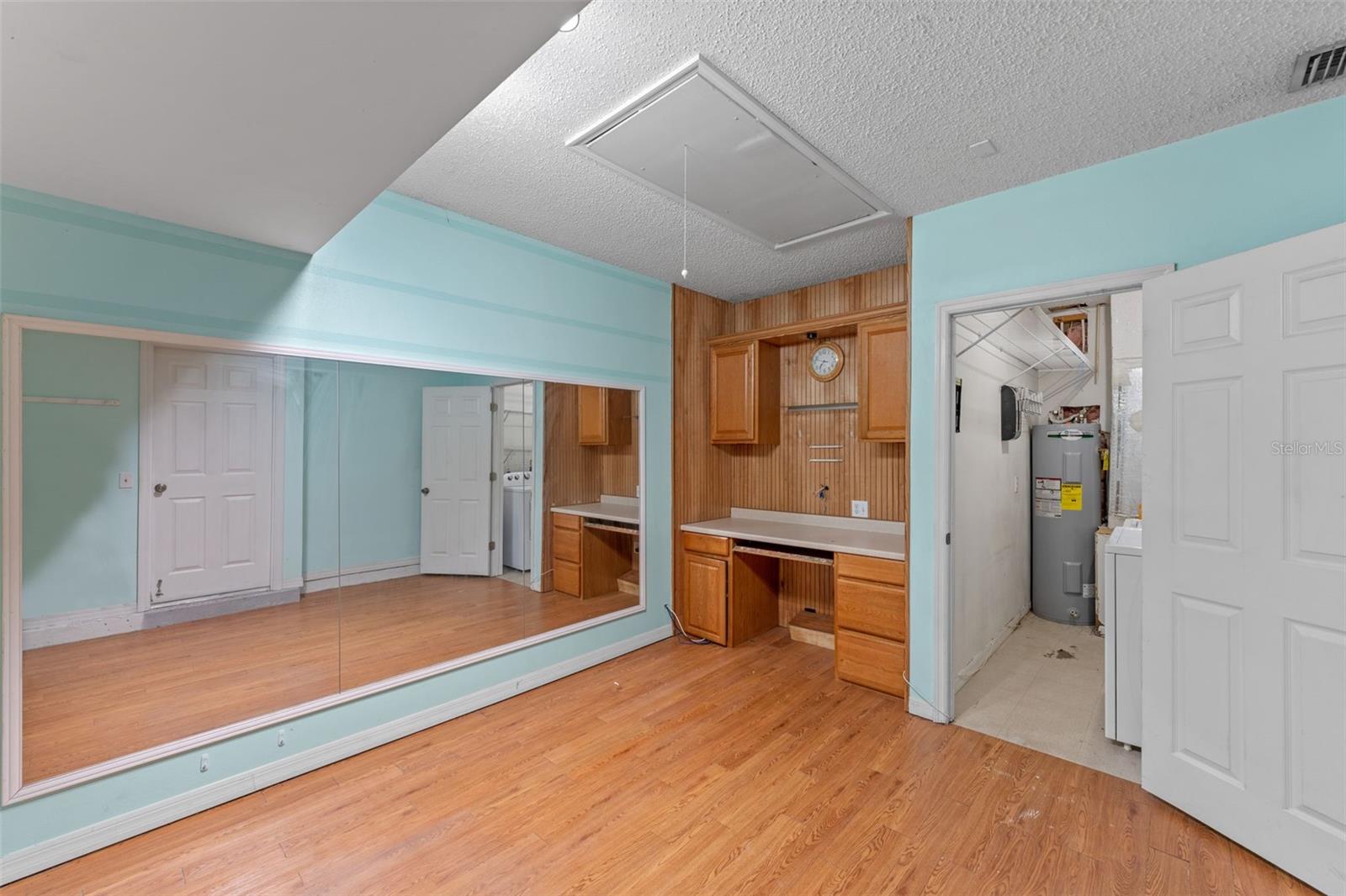 Image 16 of 36 For 202 Ferryboat Court