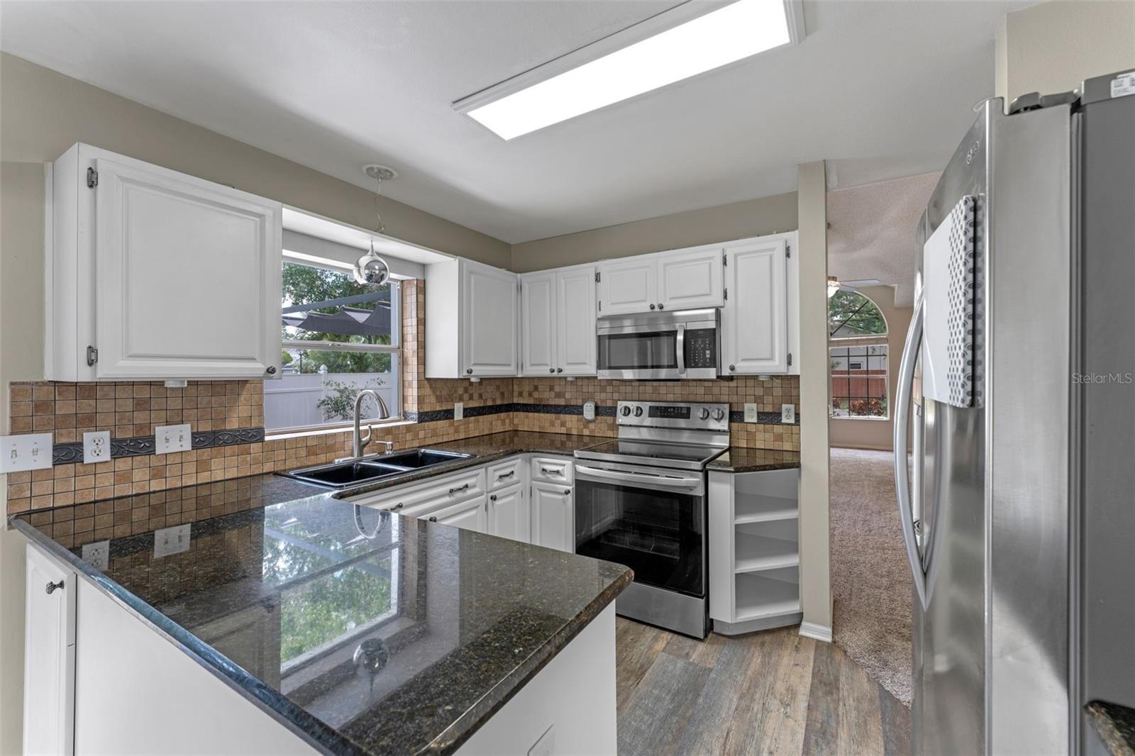 Image 4 of 36 For 202 Ferryboat Court