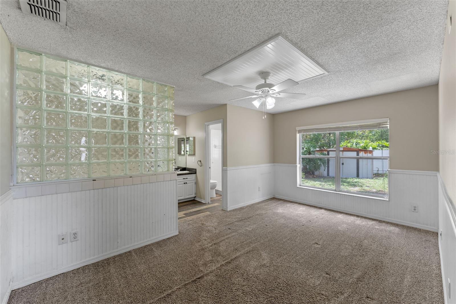 Image 7 of 36 For 202 Ferryboat Court