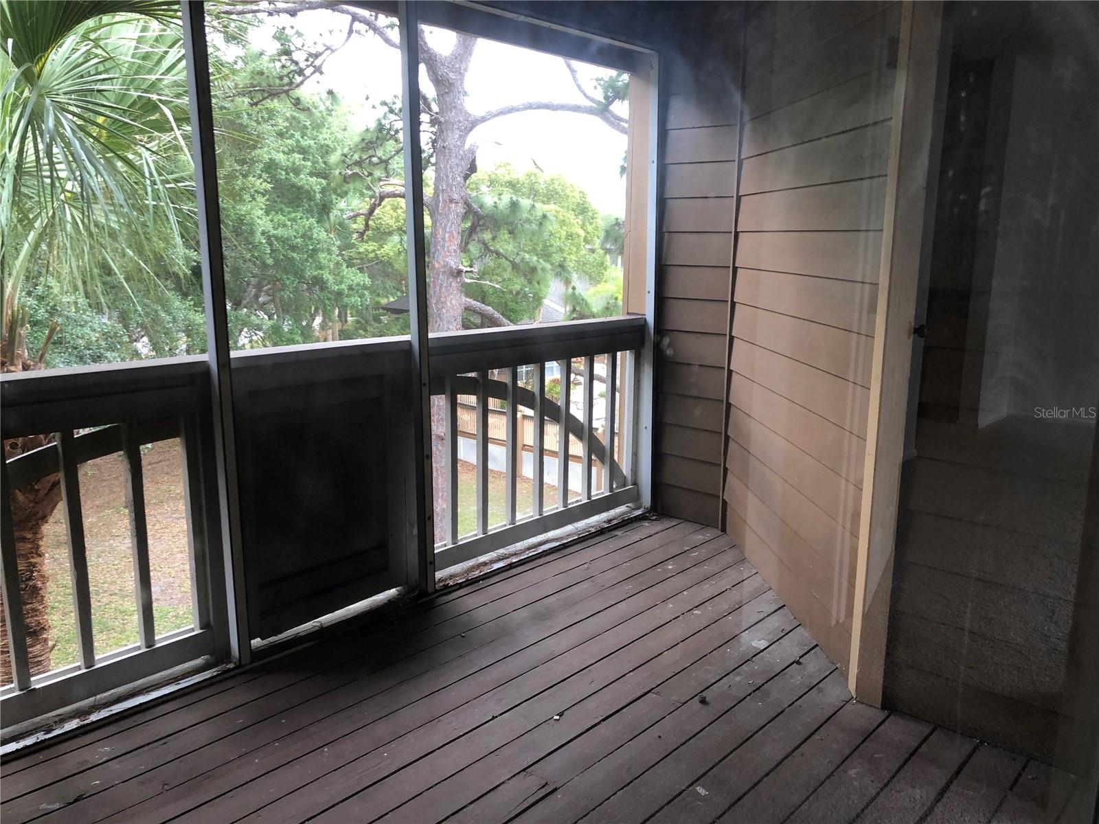 Image 16 of 16 For 482 Pin Oak Place 308