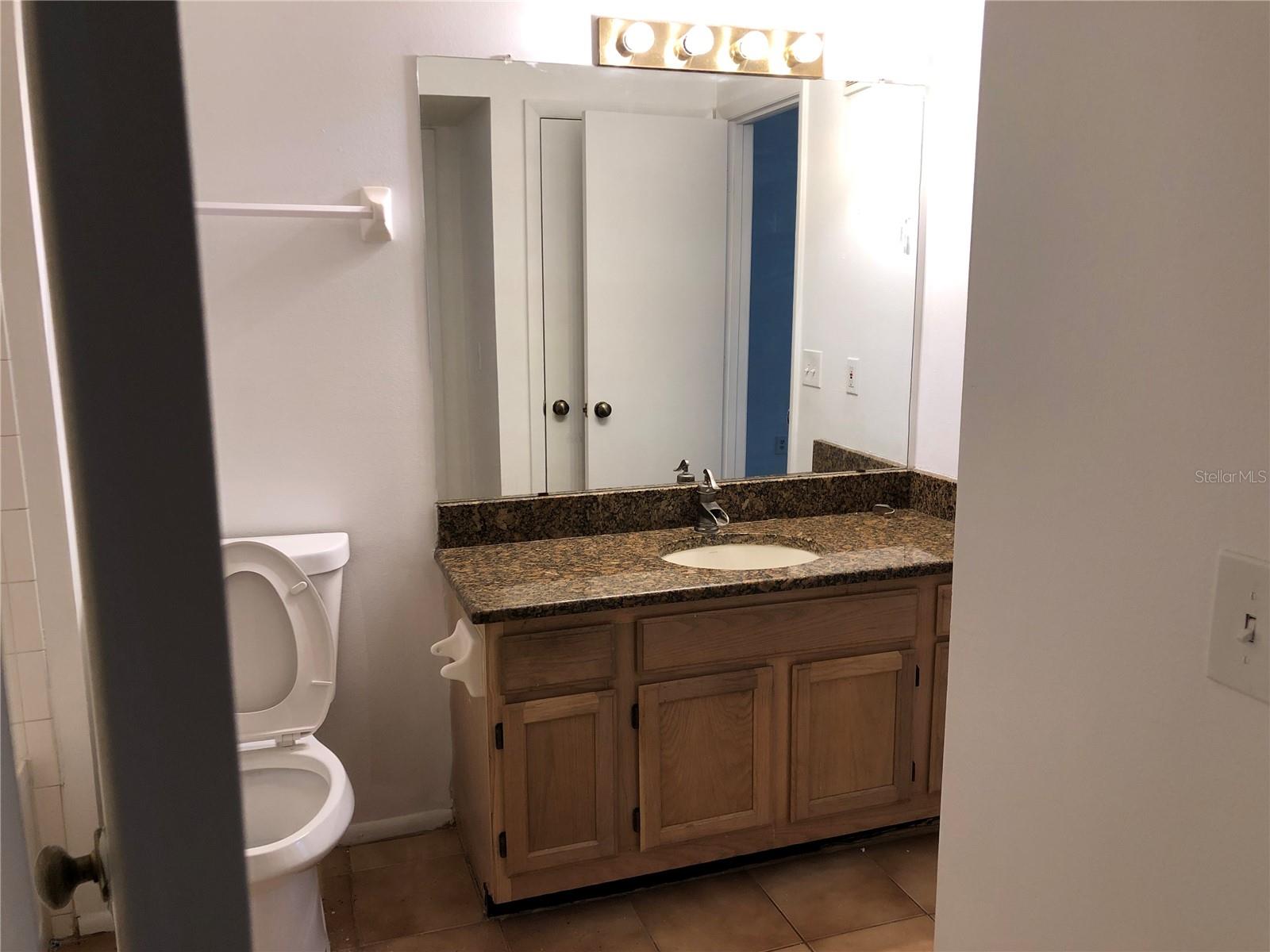 Image 9 of 16 For 482 Pin Oak Place 308