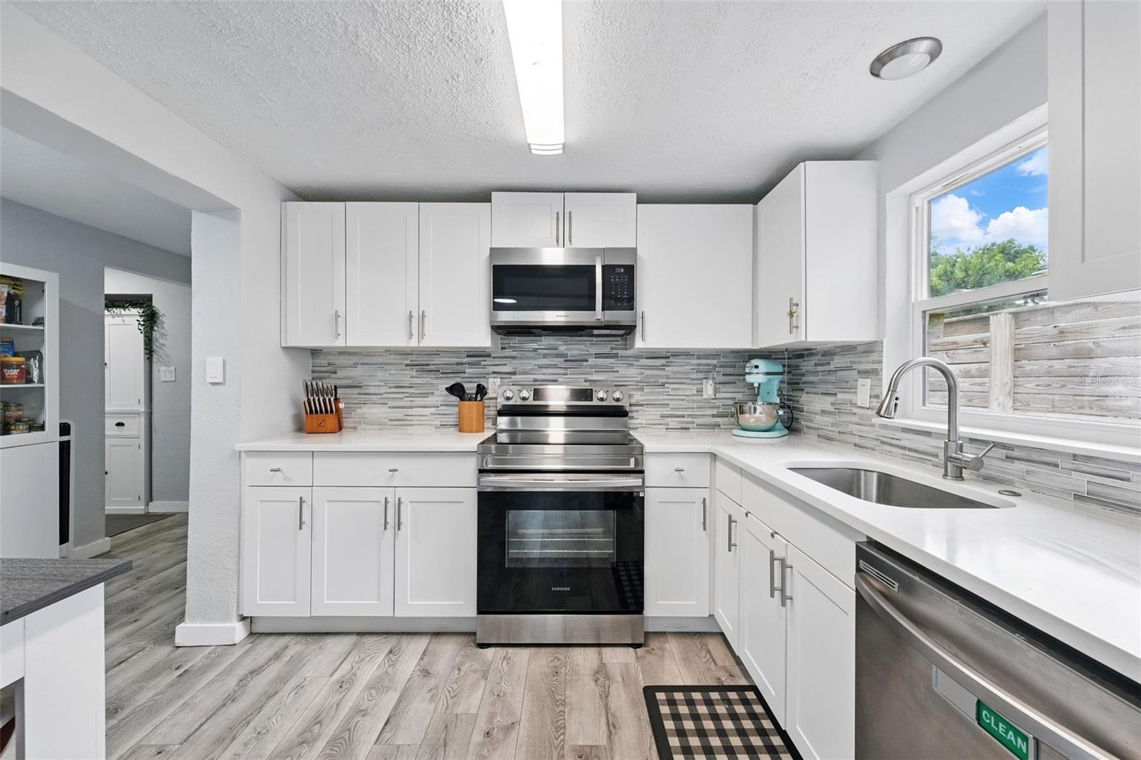 Image 8 of 23 For 240 Cambridge Boulevard