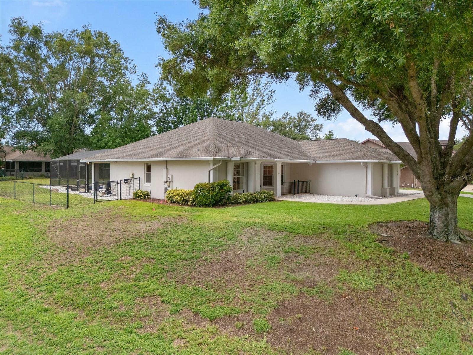 Image 27 of 49 For 11648 Grand Bay Boulevard