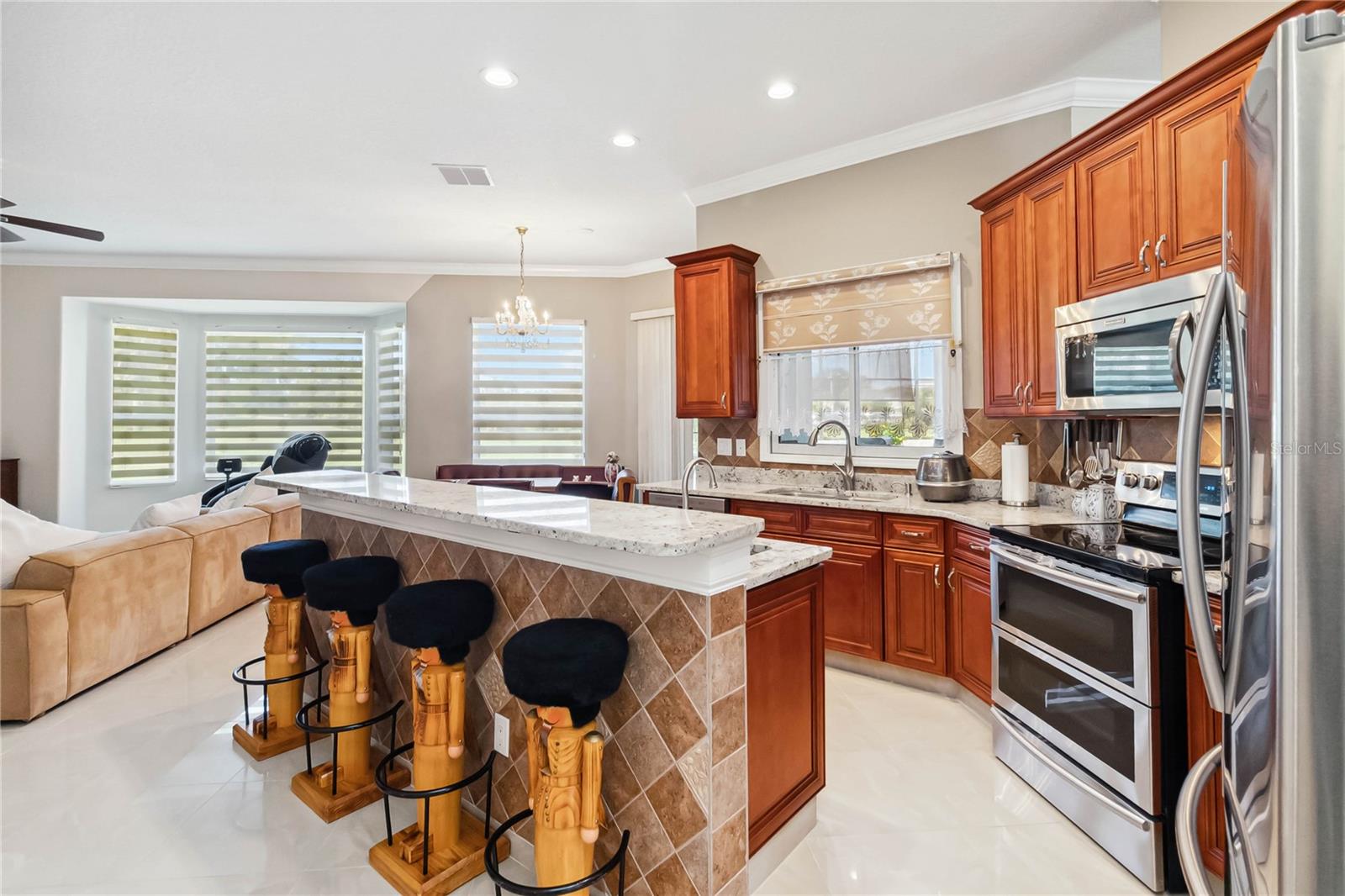 Image 12 of 50 For 2746 Windsorgate Lane