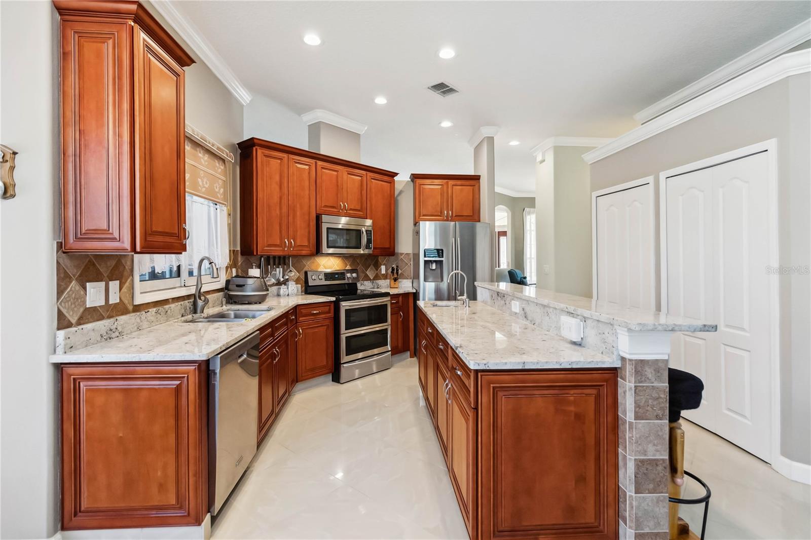 Image 14 of 50 For 2746 Windsorgate Lane