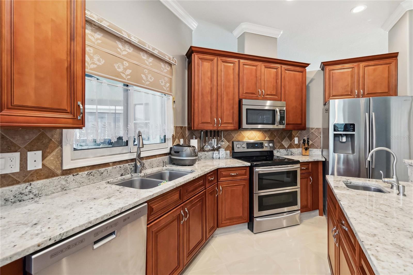 Image 15 of 50 For 2746 Windsorgate Lane