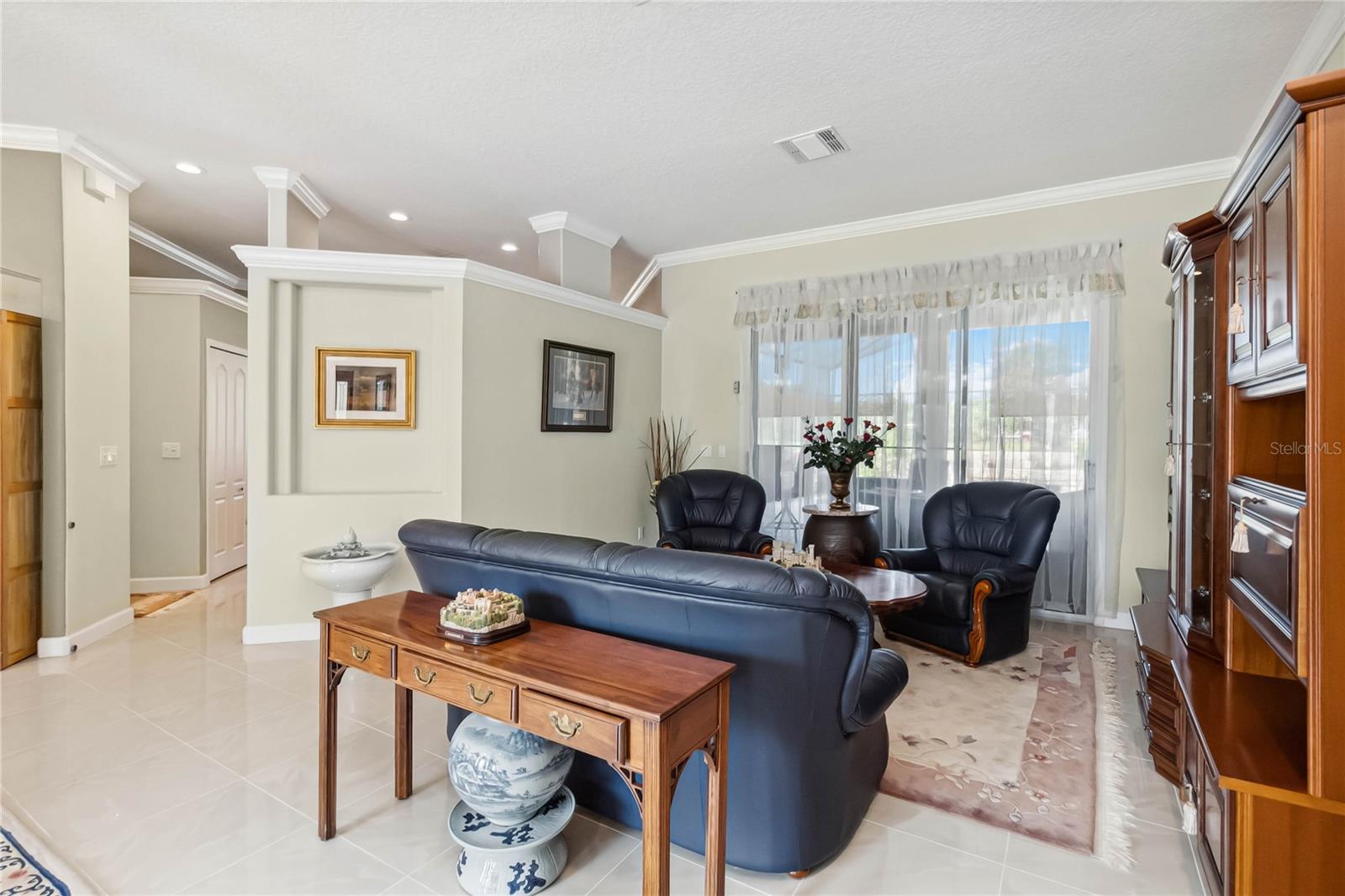 Image 9 of 50 For 2746 Windsorgate Lane
