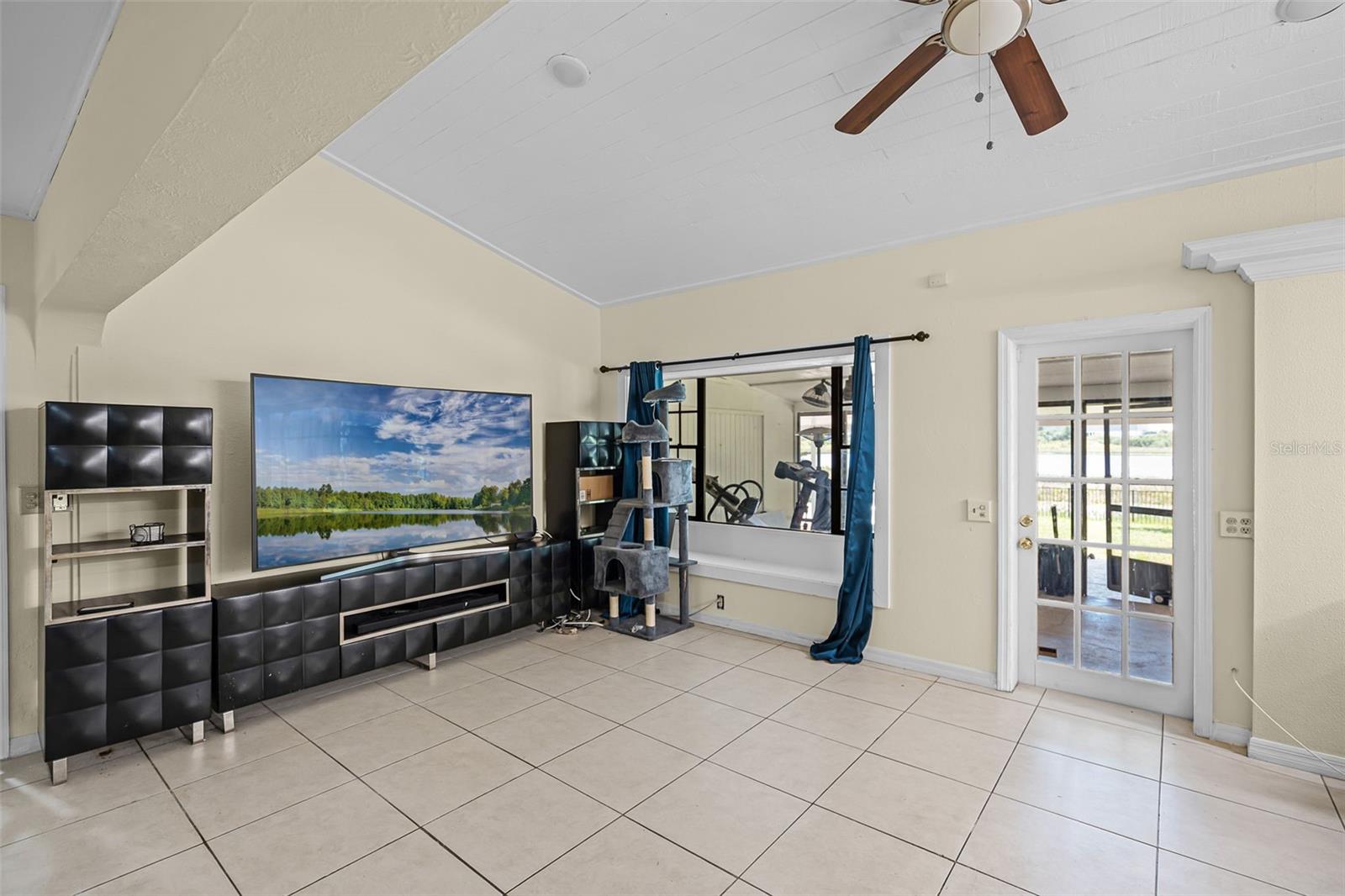 Image 4 of 59 For 5671 Cypress Gardens Road