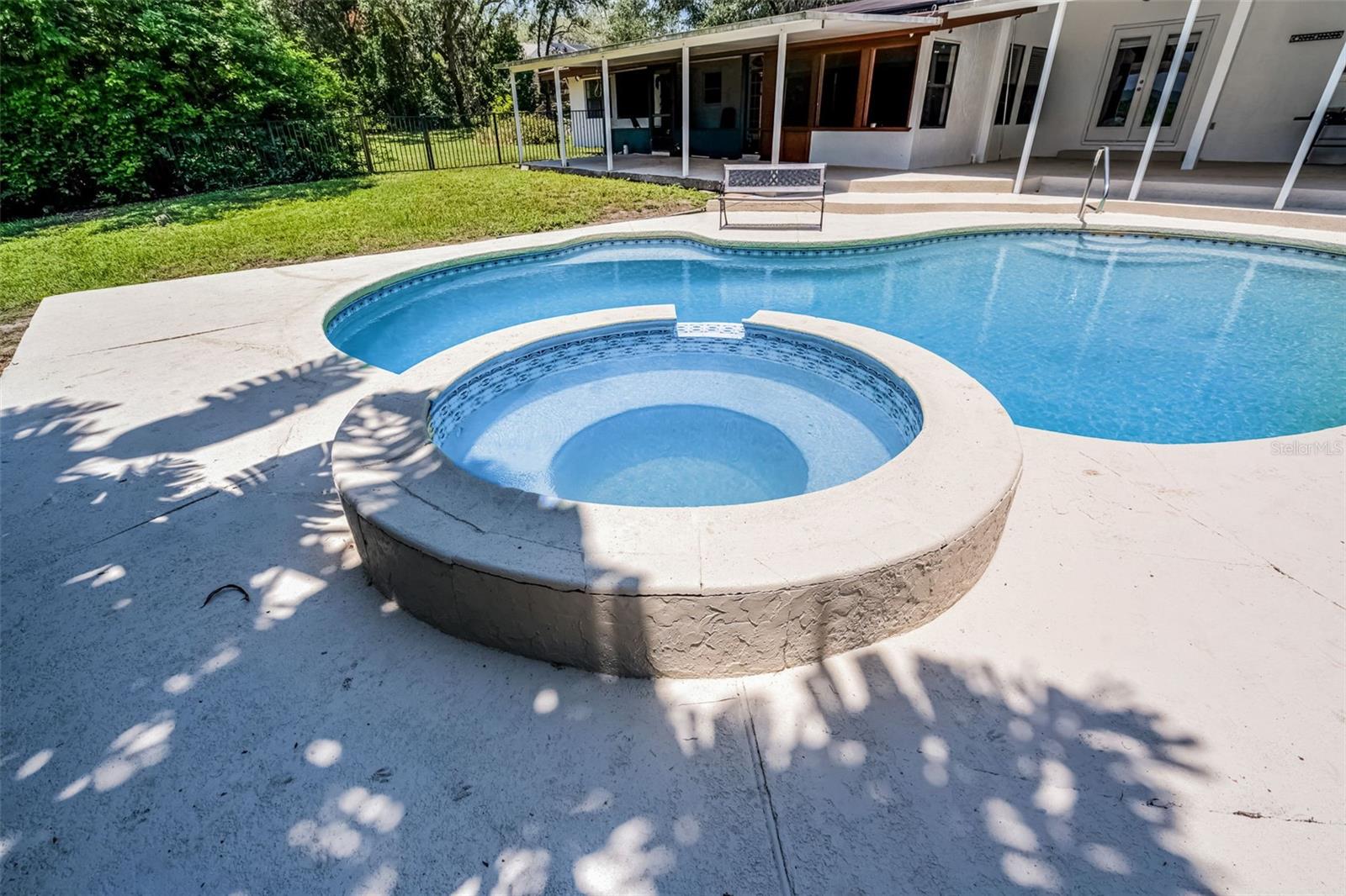 Image 41 of 59 For 5671 Cypress Gardens Road