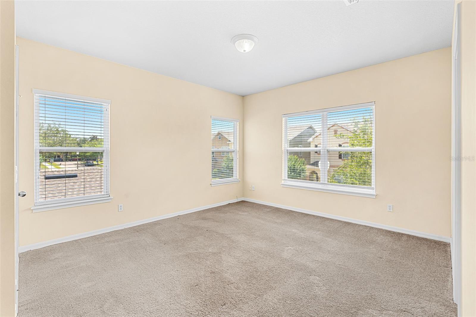 Image 15 of 29 For 12963 Garridan Avenue