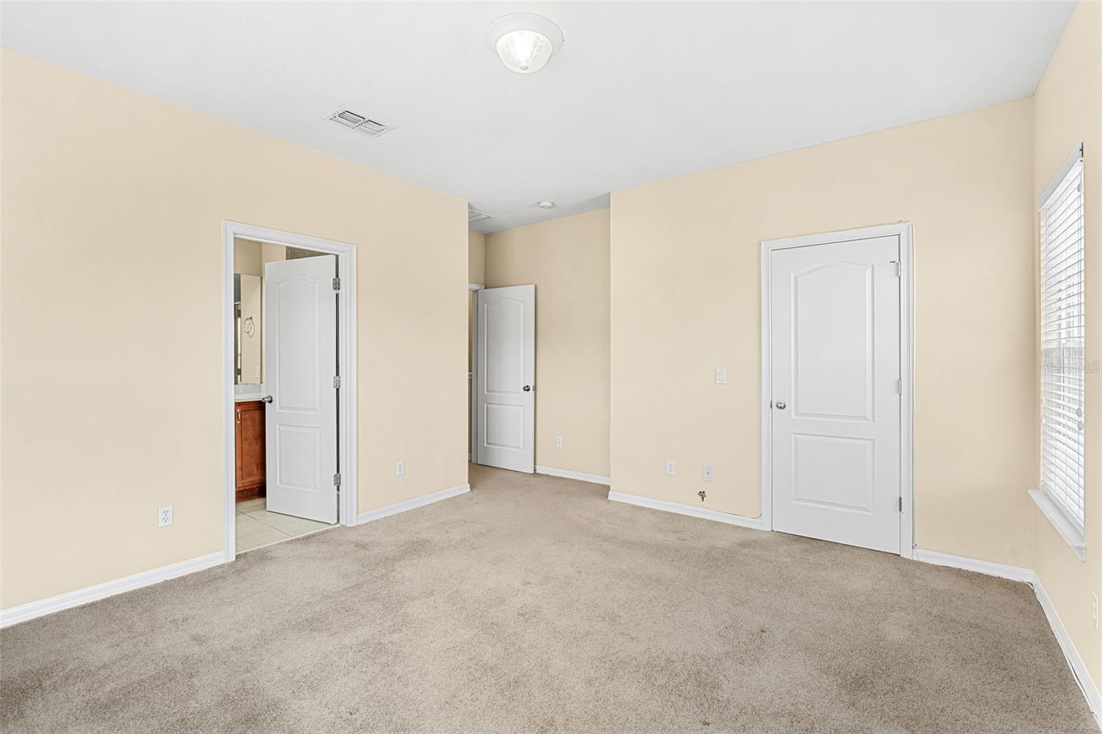 Image 16 of 29 For 12963 Garridan Avenue