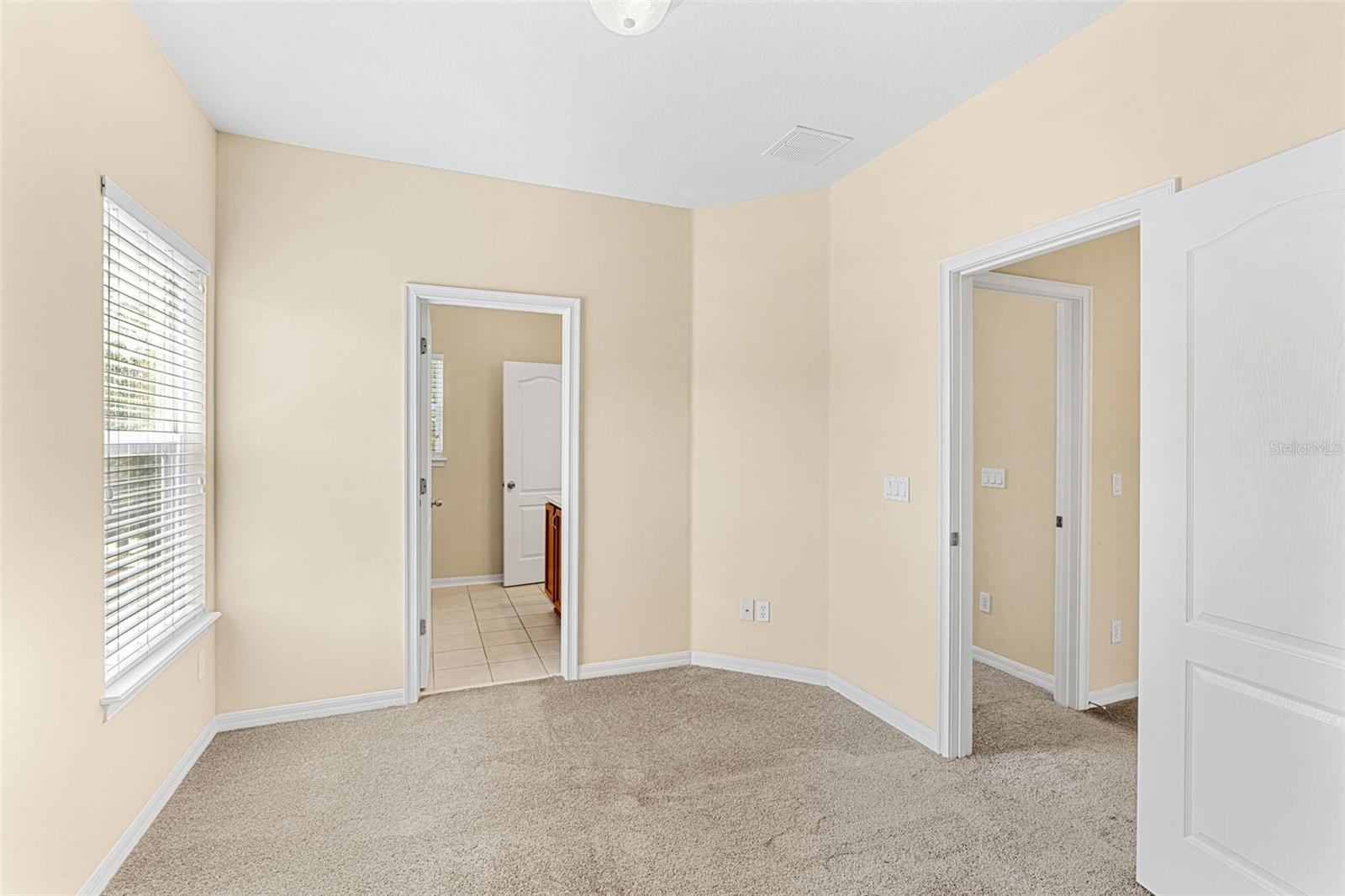Image 18 of 29 For 12963 Garridan Avenue