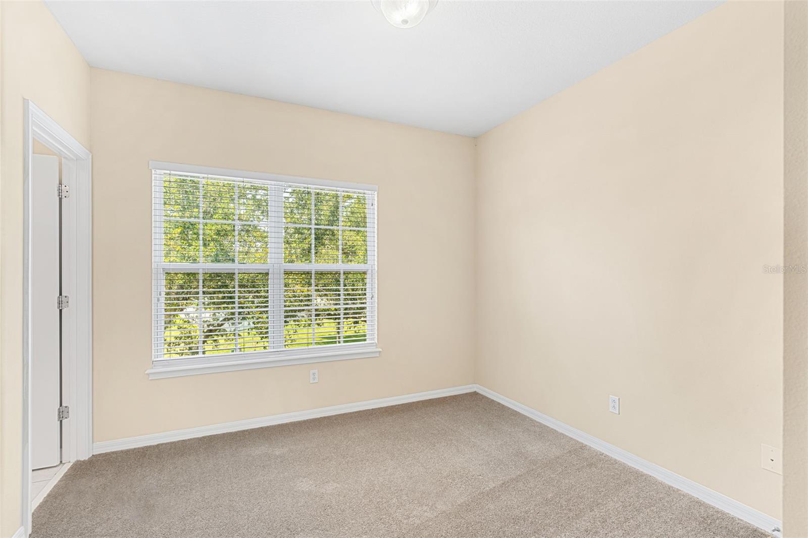 Image 23 of 29 For 12963 Garridan Avenue