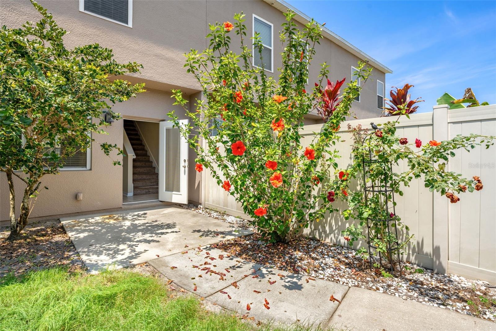 Image 26 of 29 For 12963 Garridan Avenue