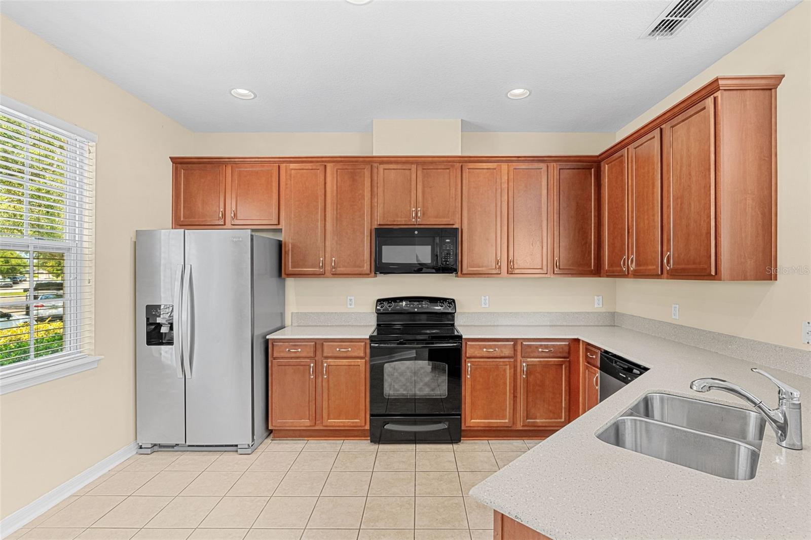 Image 7 of 29 For 12963 Garridan Avenue