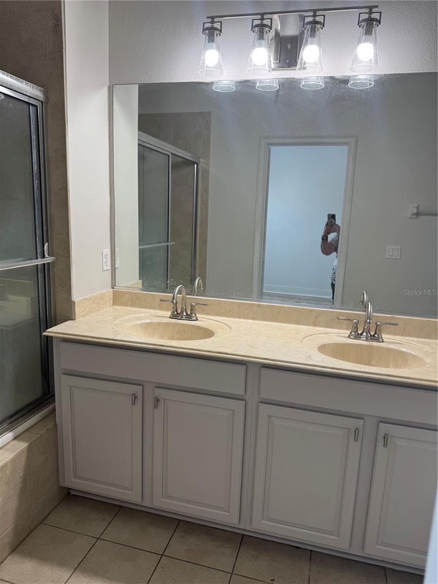 Image 11 of 22 For 12976 Borland Street