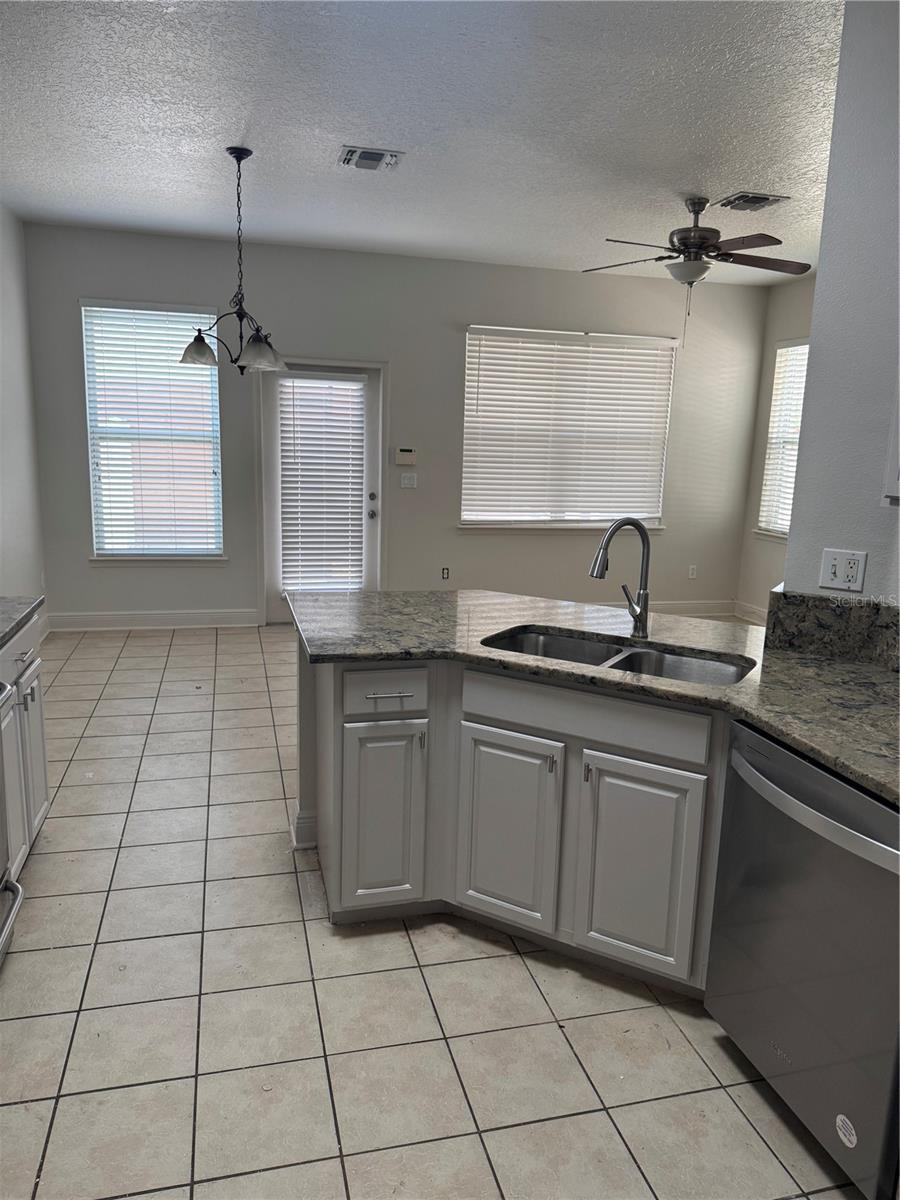 Image 5 of 22 For 12976 Borland Street