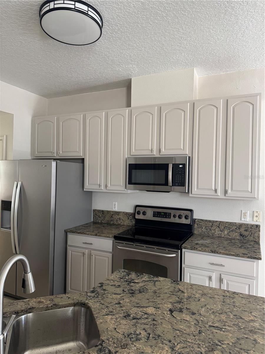 Image 7 of 22 For 12976 Borland Street