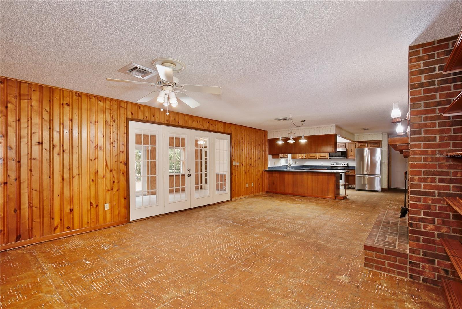 Image 13 of 68 For 4802 Anton Avenue