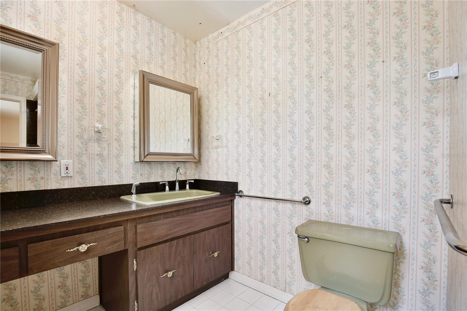 Image 25 of 68 For 4802 Anton Avenue