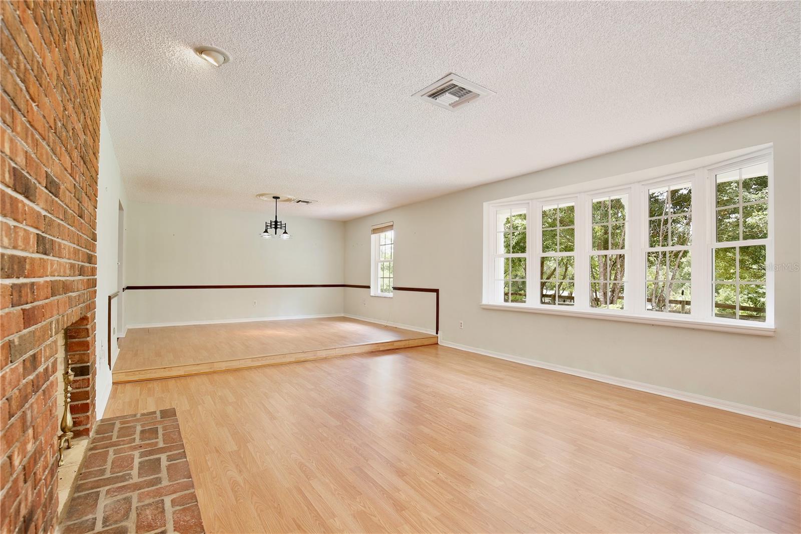 Image 7 of 68 For 4802 Anton Avenue