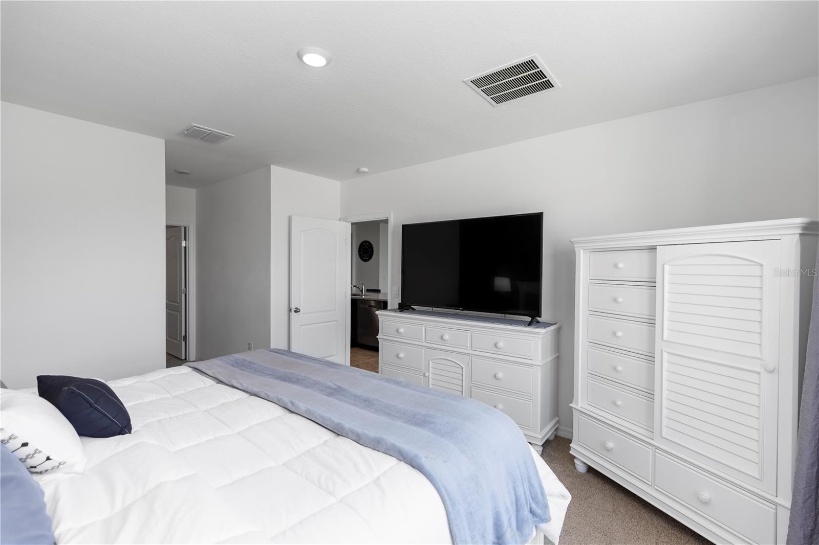 Image 10 of 31 For 296 Inman Boulevard