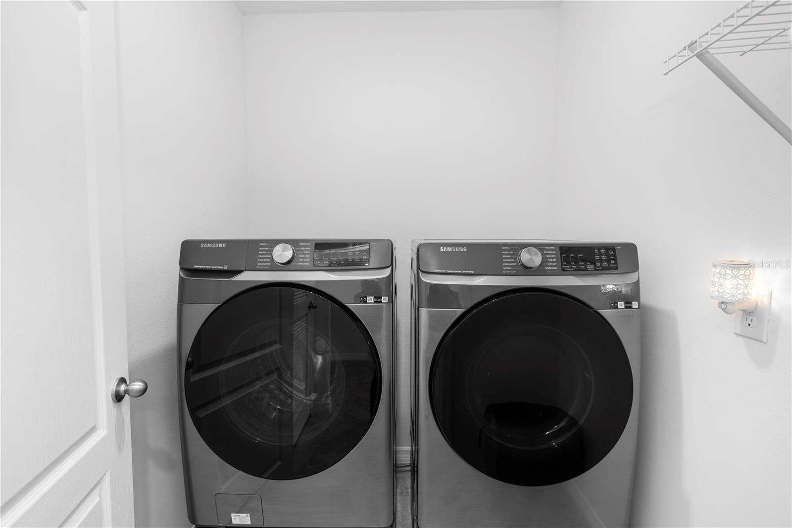 Image 19 of 31 For 296 Inman Boulevard