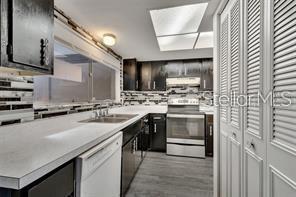 Image 3 of 4 For 5419 Fairwood Way 305