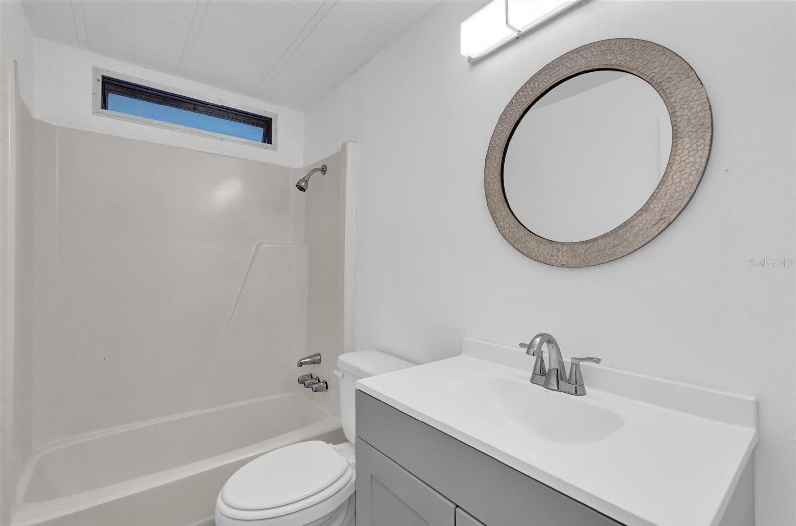 Image 7 of 11 For 947 Marcy Drive