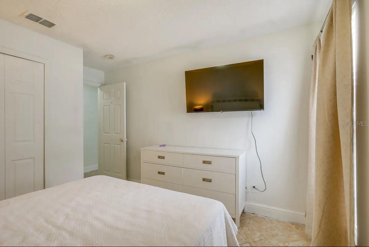Image 11 of 29 For 739 Delancey Drive