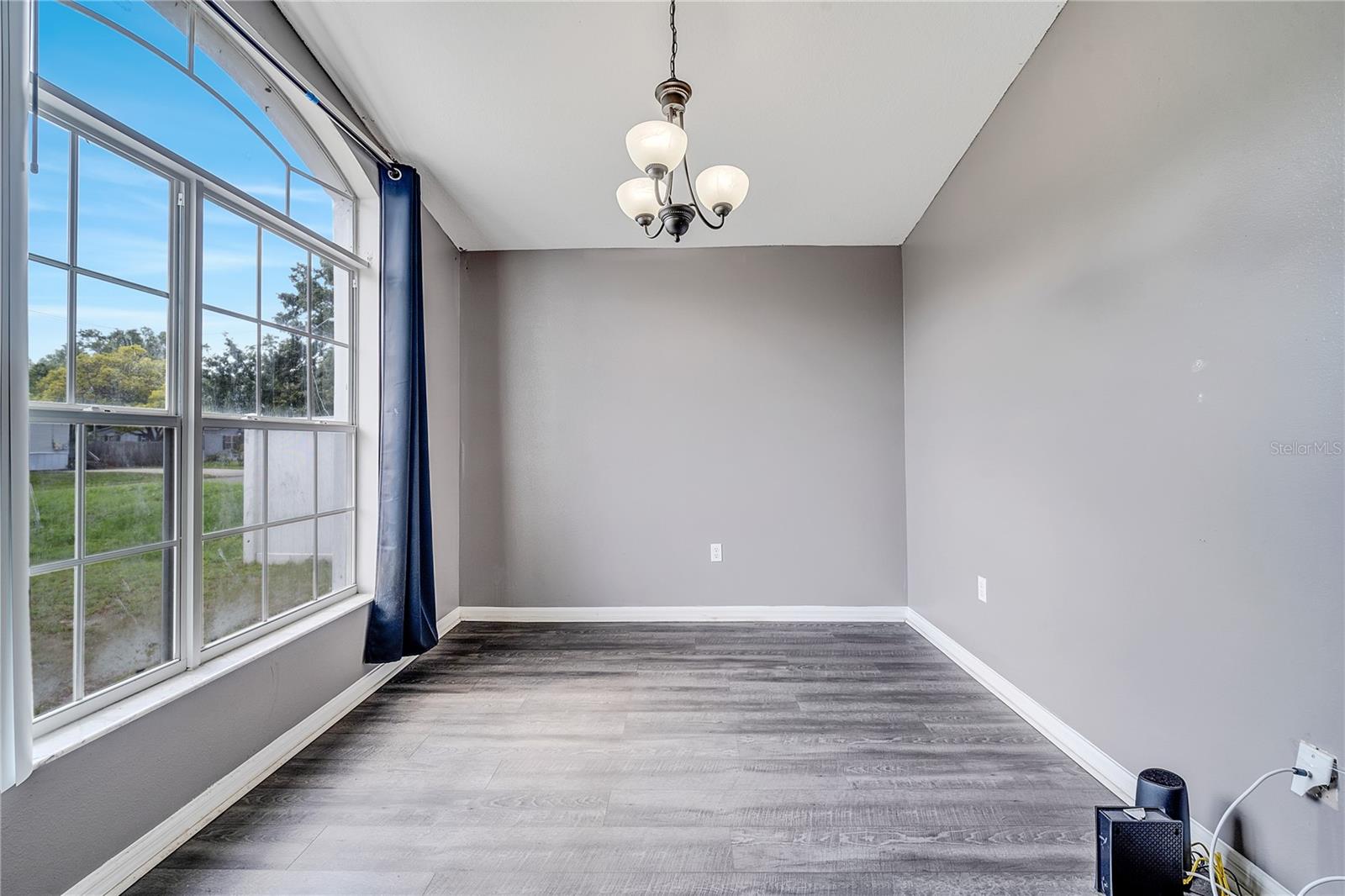 Image 7 of 14 For 9821 8th Avenue