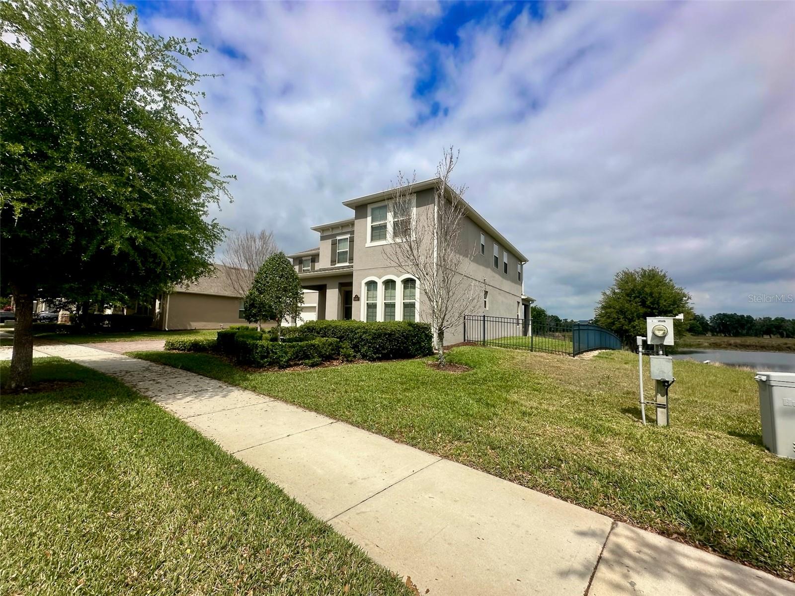 Image 3 of 55 For 15617 Marina Bay Drive